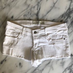 Abercrombie & Fitch White Distressed Denim Short